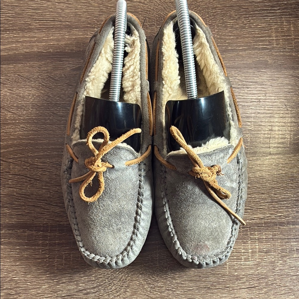 Women’s Used UGG Dakota  Suede Moccasin Slippers Shoes Pewter Size 7